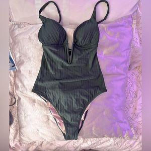 NWT Shade Shore one piece bathing suit size small